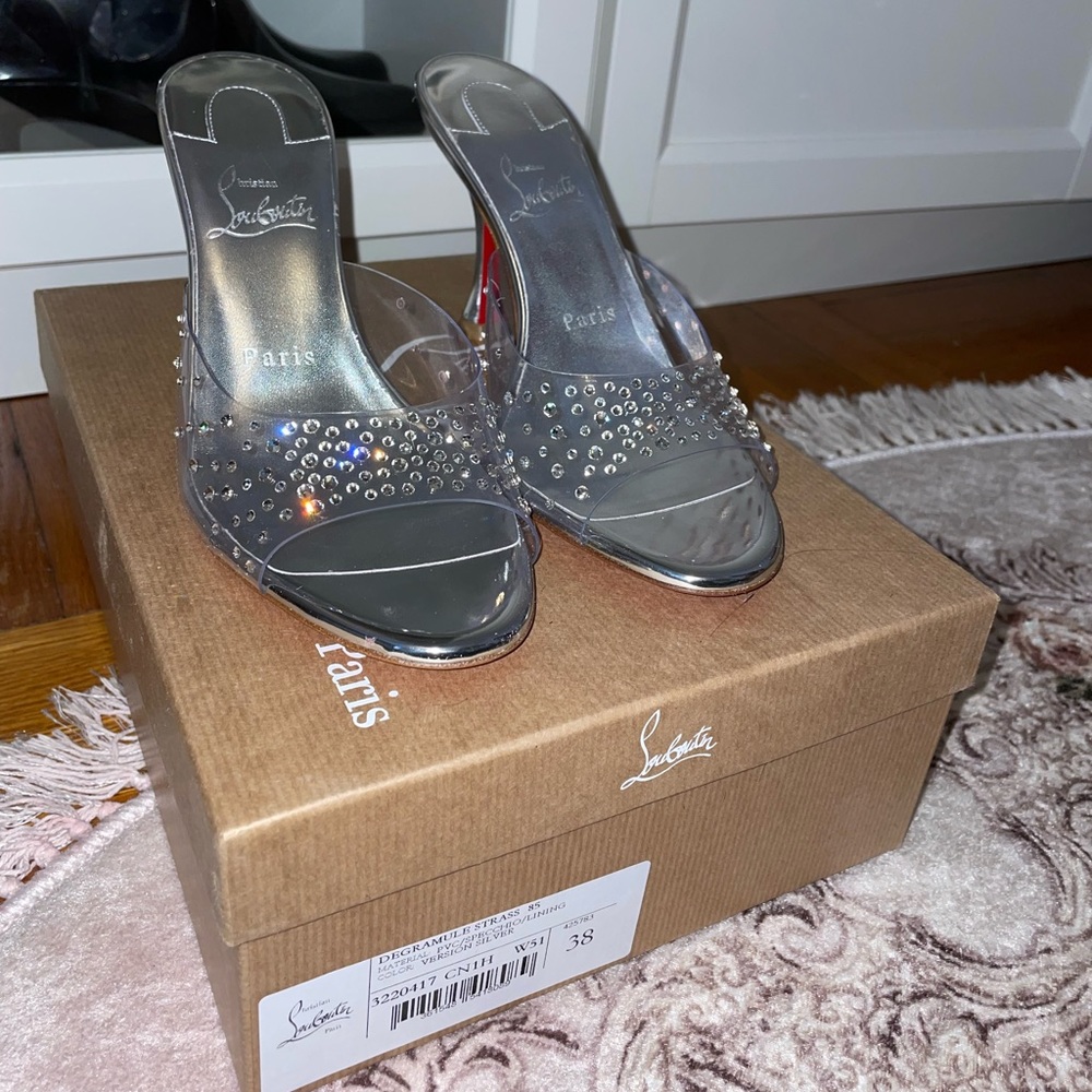 BRAND NEW LOUBOUTIN MULE STRASS 85mm
